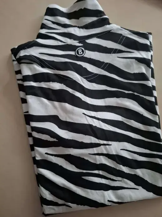 Online Änderungsschneiderei Deutschland Kleidung einschicken.